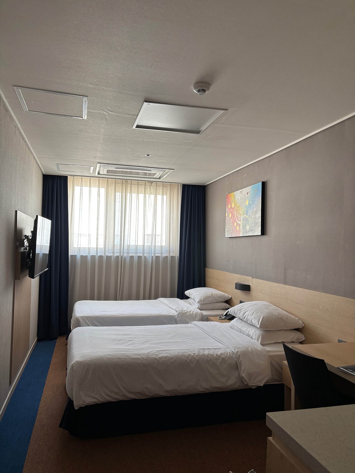 Just 2 Stations from Incheon Airport! Convenient Location Right in Front of the Station