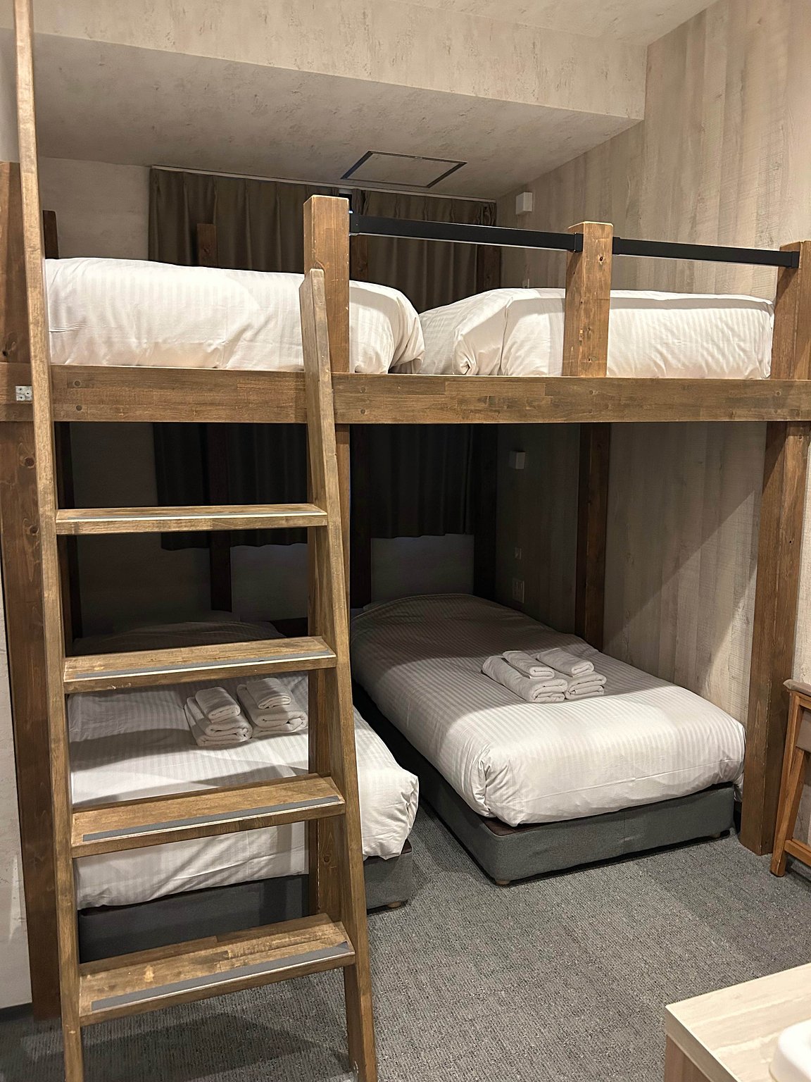 Hotel near Namba Parks, perfect for 4 guests!