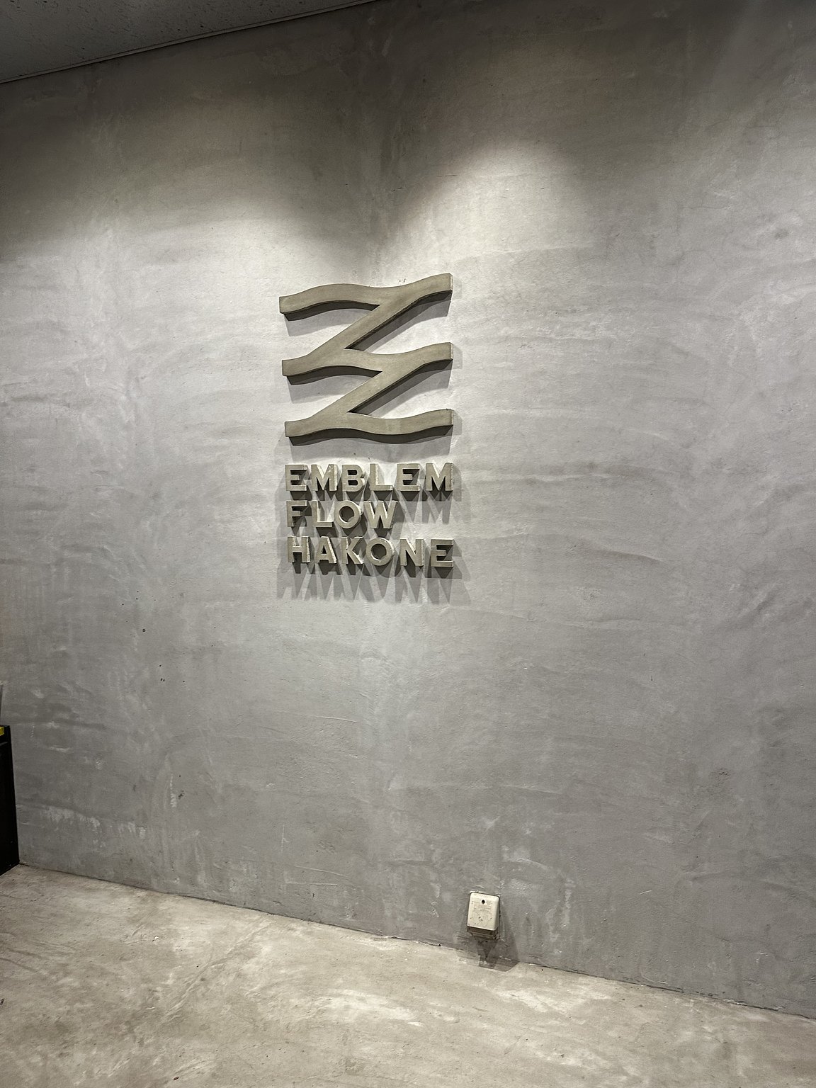 Conveniently Located with Beautiful Hot Springs