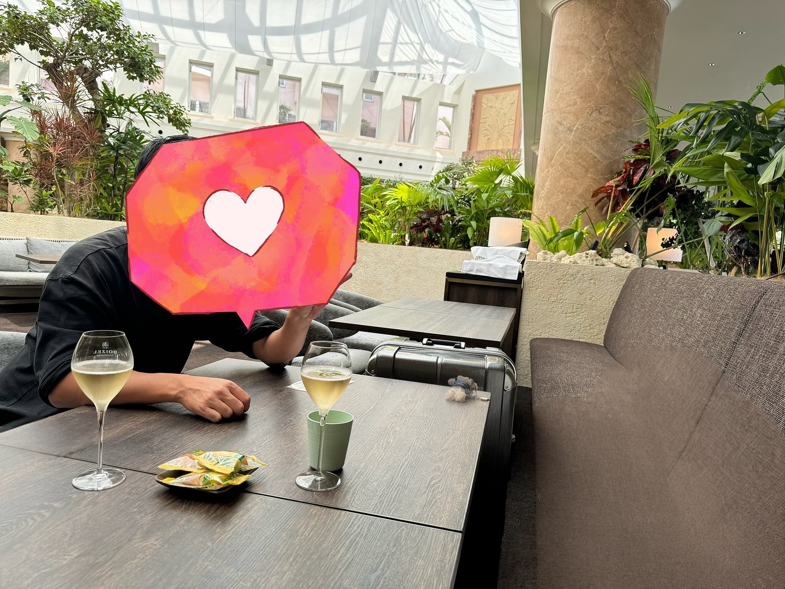 A Luxurious Stay at a Club Lounge Perfect for Families!