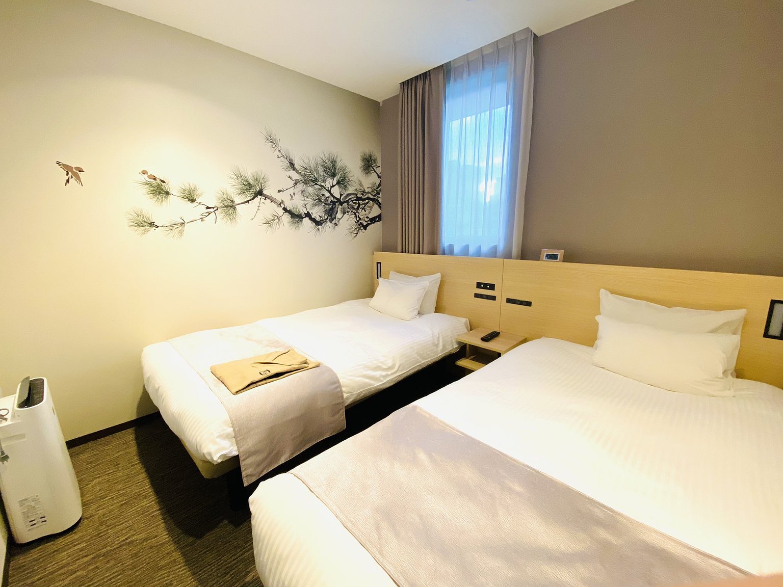 A Hotel in Shinjuku Where You Can Play and Walk Back 🌃