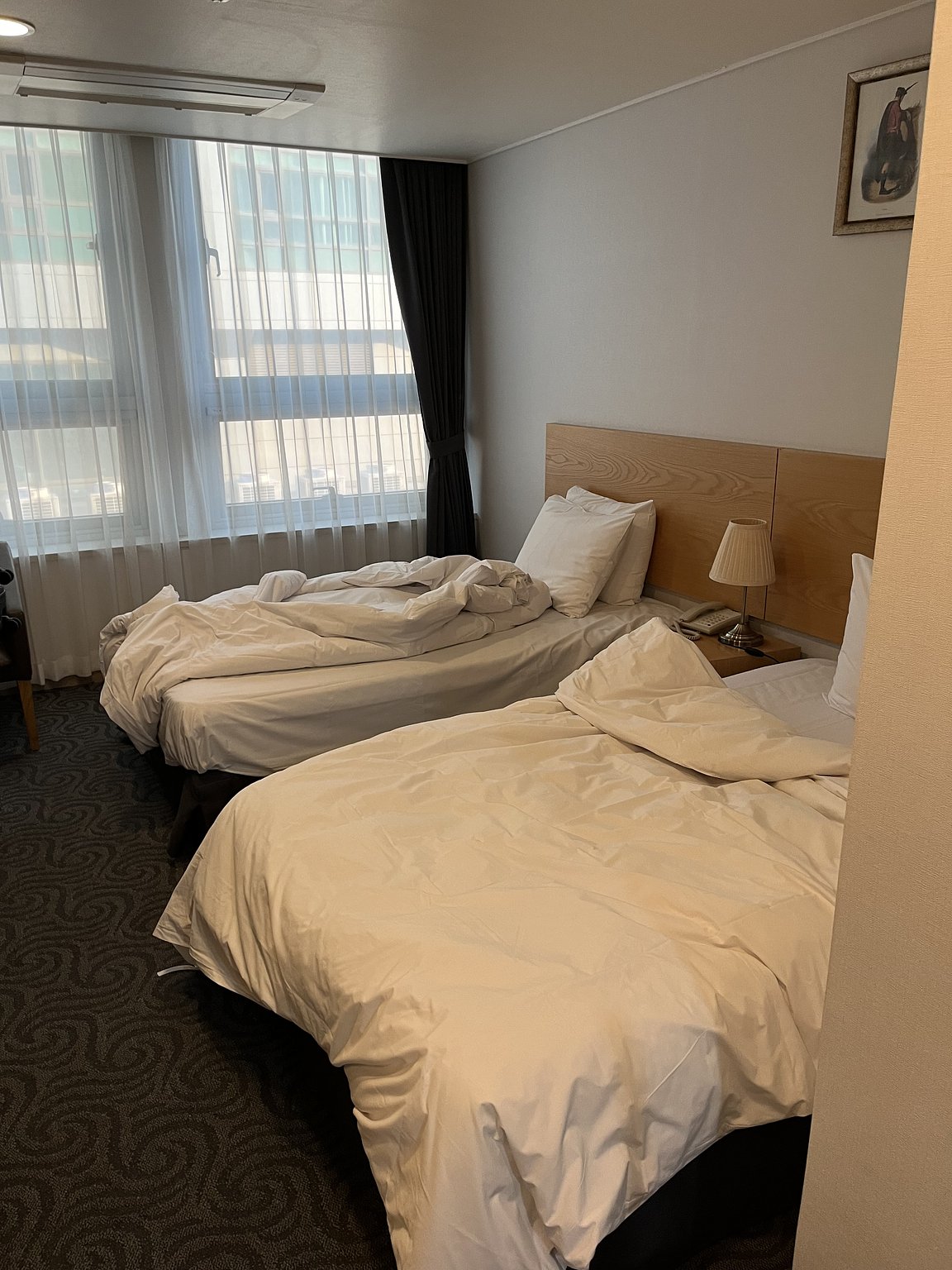A Hotel with Excellent Location Near Gwangjang Market!