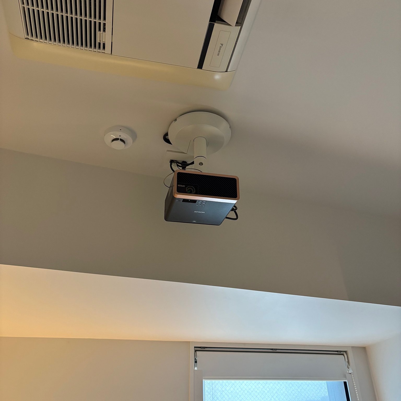 Hotel without TV but with a Projector