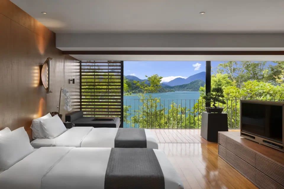 Hotels for Enjoying the Extraordinary