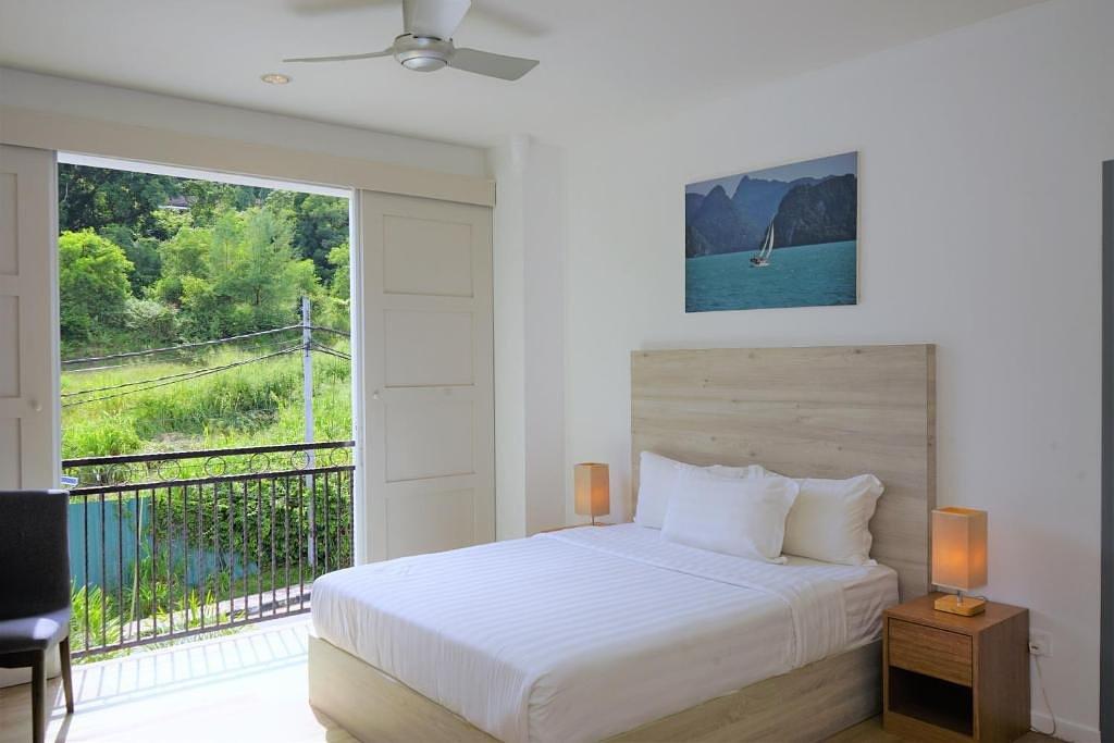Hill View Deluxe 32 sqm (breakfast included) - Ramada by Wyndham Langkawi Marina