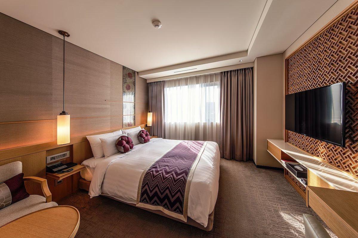 Premier Double (included Breakfast & SKY Lounge for 2) - ROYAL HOTEL SEOUL