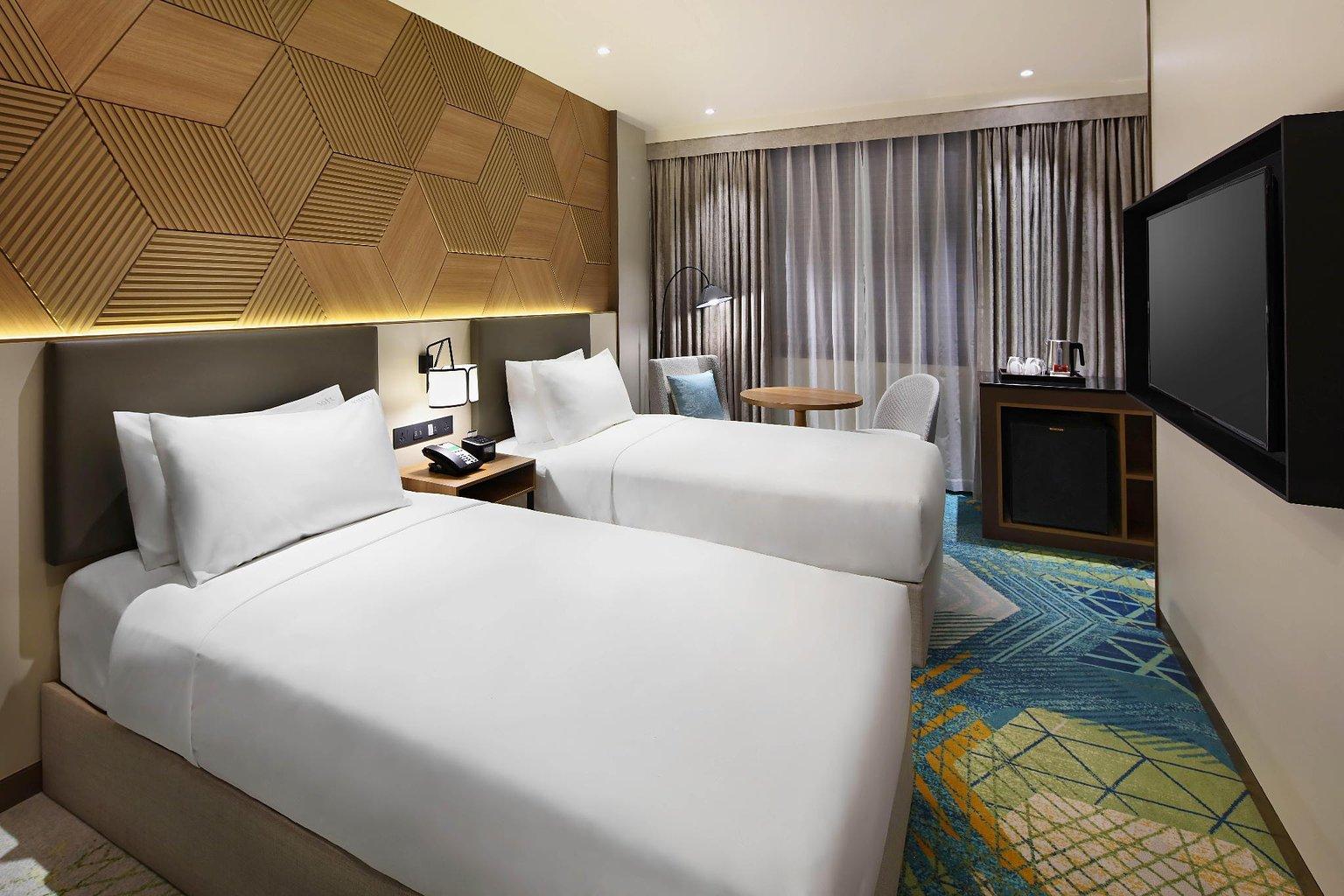 2 Twin Standard - Holiday Inn Cebu City