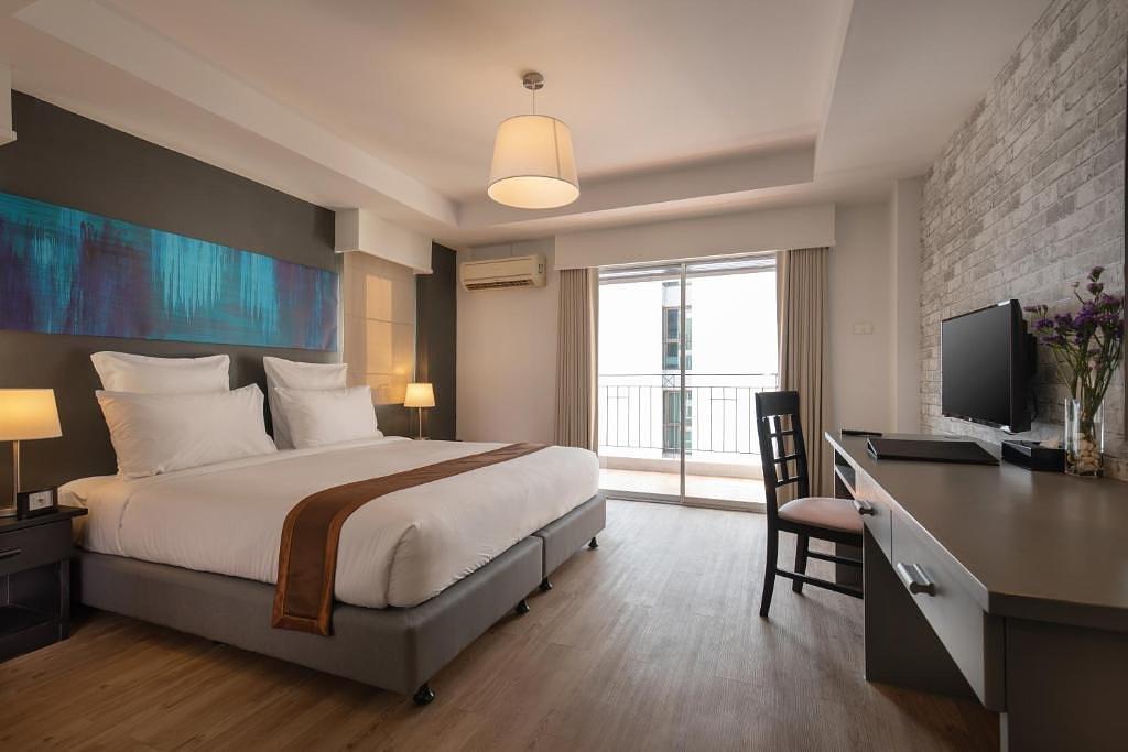 Deluxe Room (Breakfast included) - Journeyhub Pattaya Central