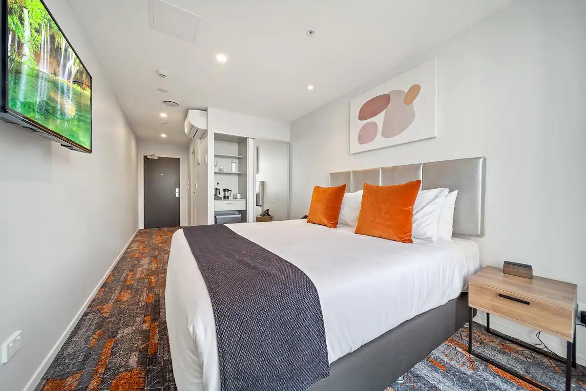 Compact Hotel Room - Ramada by Wyndham Newmarket Auckland