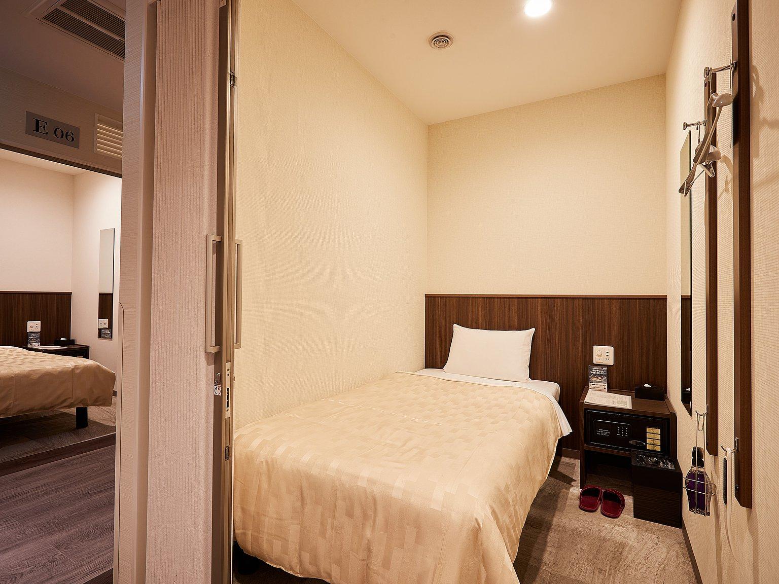 【Female Only】Single ※Shared shower and toilet - GRAND CABIN HOTEL NAHA OROKU