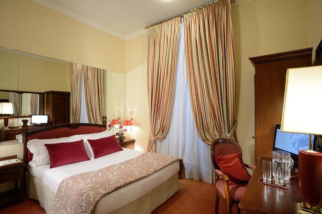 Double Room (Breakfast included) - Hotel Colonna Palace Rome