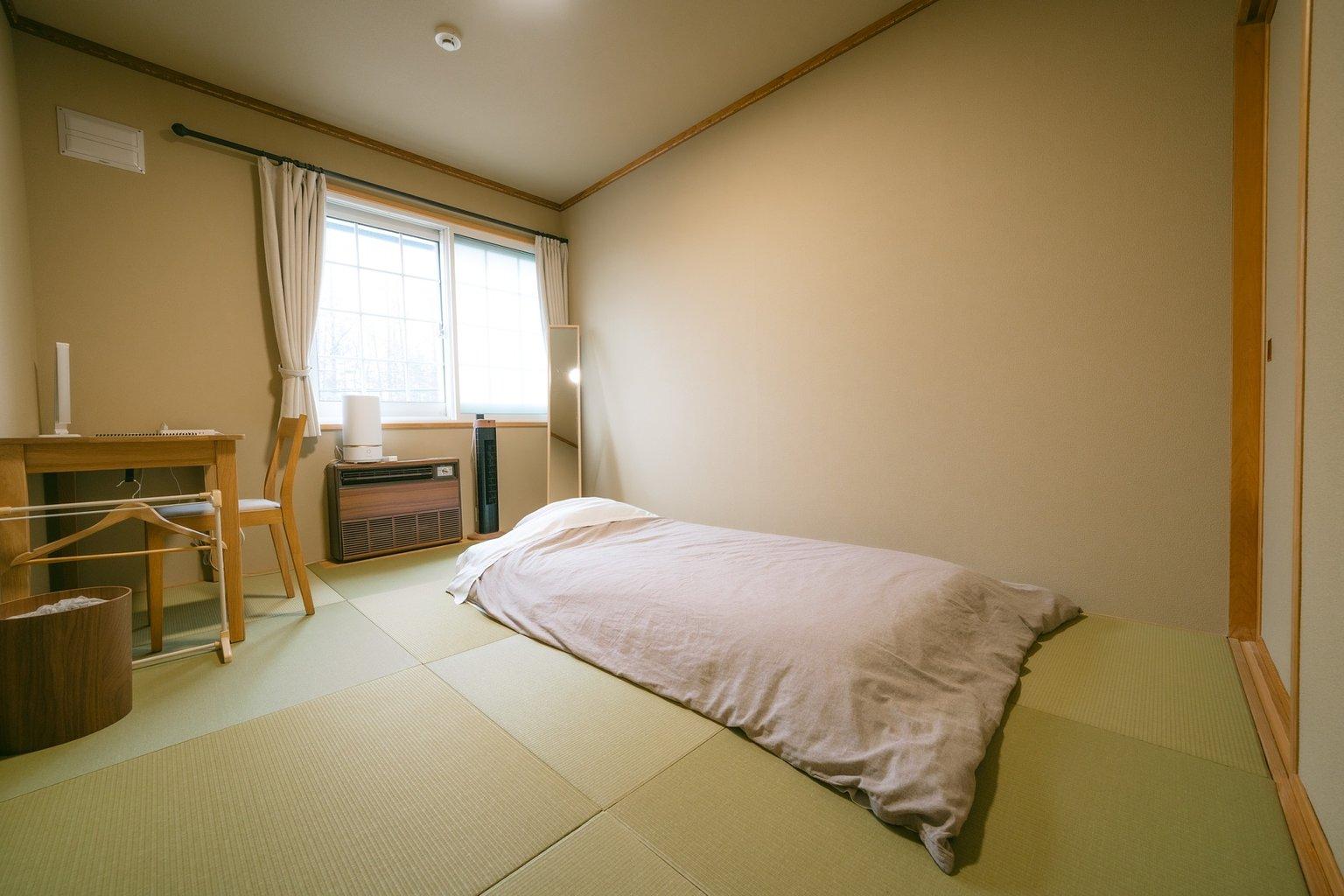Simple Japanese-style room 6 tatami mats - TESHIKAGA HOSTEL MISATO