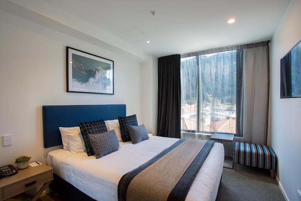 Hotel Room - Ramada By Wyndham Queenstown Central