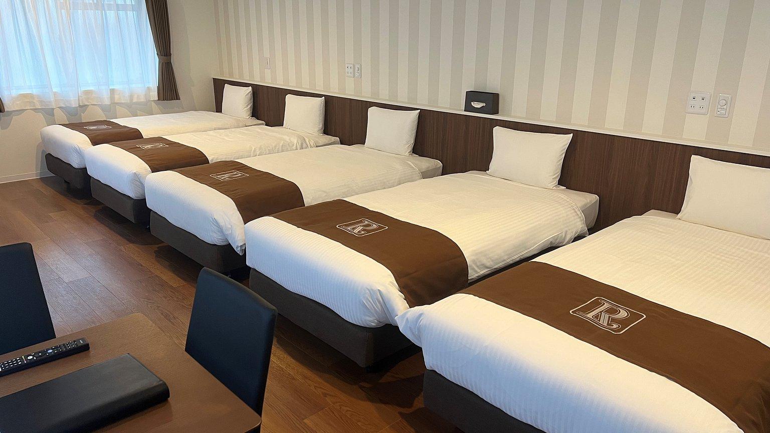 Naha Port 5 beds - Hotel Living Inn Naha-Ko Mae